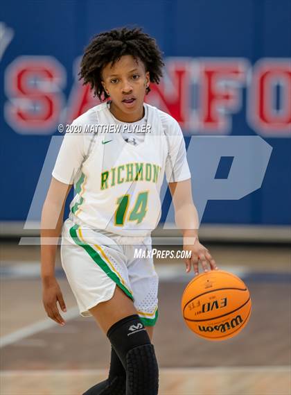 Thumbnail 3 in Village Christian Academy vs. Richmond (MLK Dream Jam at Terry Sanford) photogallery.
