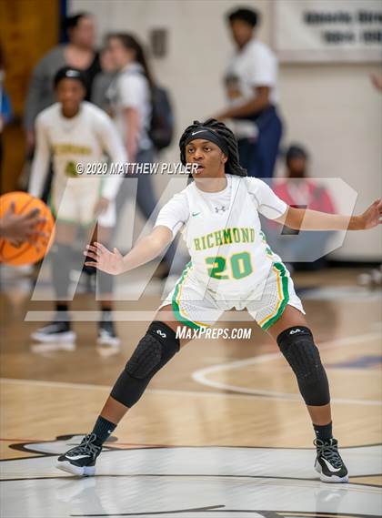 Thumbnail 2 in Village Christian Academy vs. Richmond (MLK Dream Jam at Terry Sanford) photogallery.