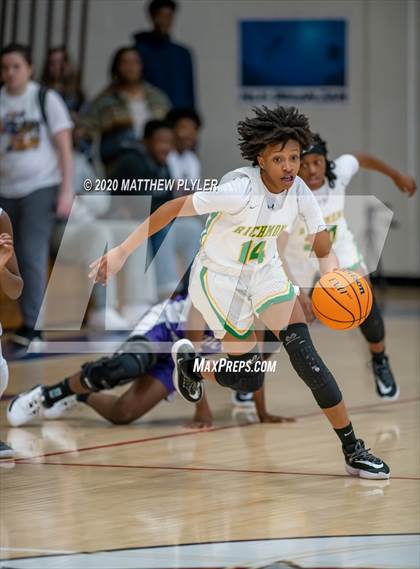 Thumbnail 3 in Village Christian Academy vs. Richmond (MLK Dream Jam at Terry Sanford) photogallery.