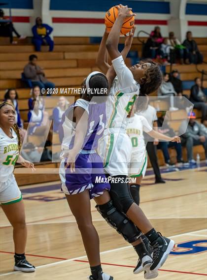 Thumbnail 3 in Village Christian Academy vs. Richmond (MLK Dream Jam at Terry Sanford) photogallery.