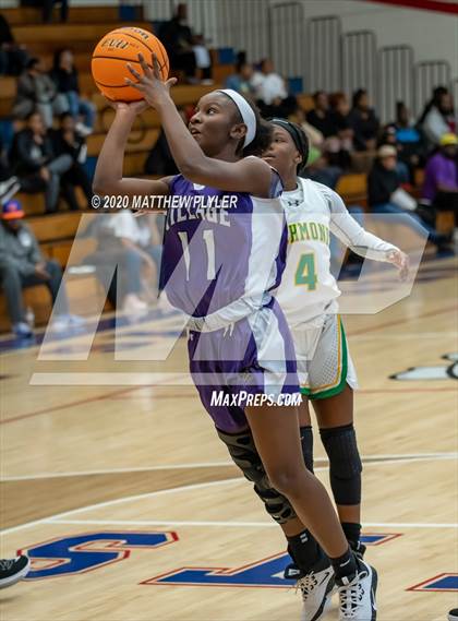Thumbnail 1 in Village Christian Academy vs. Richmond (MLK Dream Jam at Terry Sanford) photogallery.