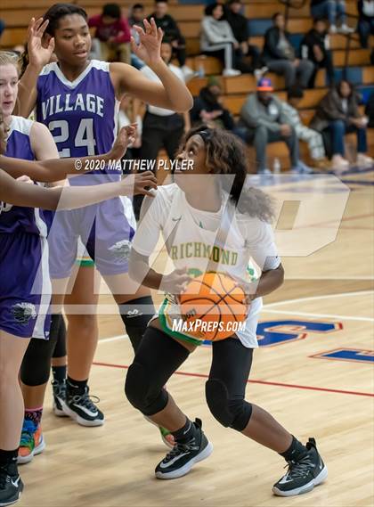Thumbnail 2 in Village Christian Academy vs. Richmond (MLK Dream Jam at Terry Sanford) photogallery.