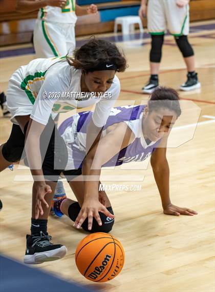 Thumbnail 3 in Village Christian Academy vs. Richmond (MLK Dream Jam at Terry Sanford) photogallery.