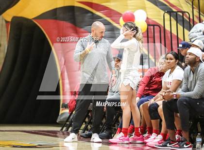 Thumbnail 2 in Clovis vs. Liberty (Nike Central Valley Showdown) photogallery.