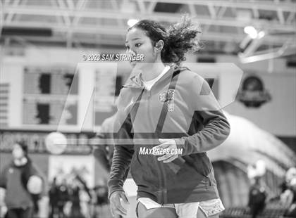 Thumbnail 3 in Clovis vs. Liberty (Nike Central Valley Showdown) photogallery.