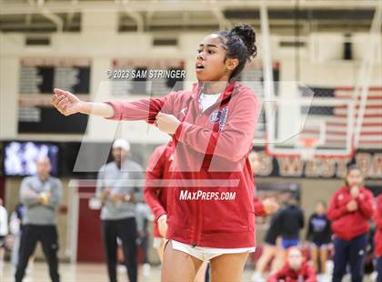 Thumbnail 1 in Clovis vs. Liberty (Nike Central Valley Showdown) photogallery.