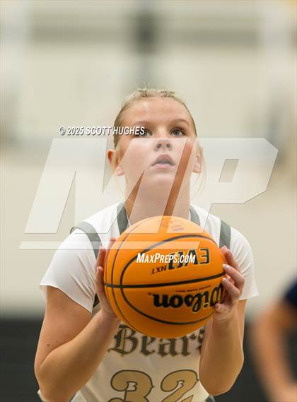 Thumbnail 3 in Oakland @ Mount Juliet photogallery.