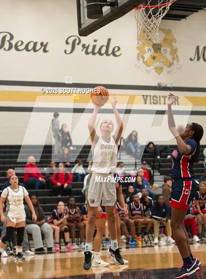 Thumbnail 1 in Oakland @ Mount Juliet photogallery.