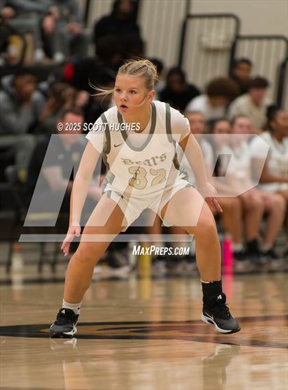 Thumbnail 2 in Oakland @ Mount Juliet photogallery.