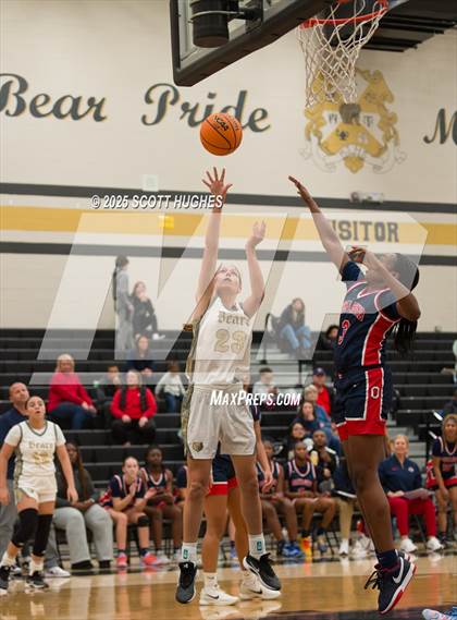 Thumbnail 2 in Oakland @ Mount Juliet photogallery.