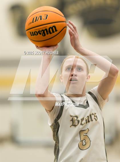 Thumbnail 1 in Oakland @ Mount Juliet photogallery.