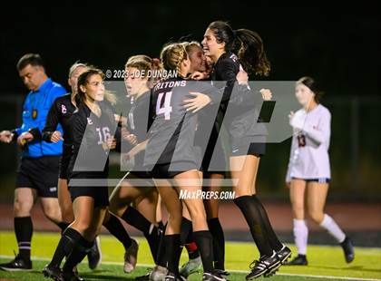 Thumbnail 2 in San Clemente vs Roosevelt (CIF-SS Division 1 Rd 1) photogallery.