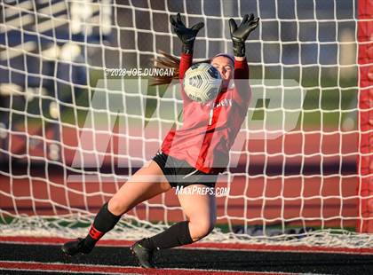 Thumbnail 2 in San Clemente vs Roosevelt (CIF-SS Division 1 Rd 1) photogallery.