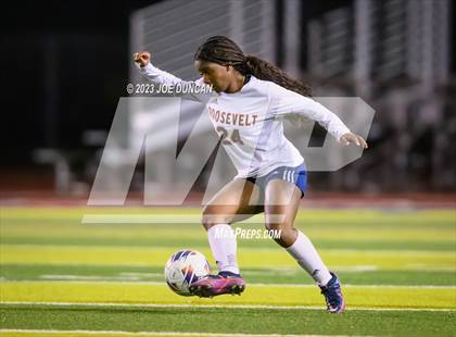 Thumbnail 2 in San Clemente vs Roosevelt (CIF-SS Division 1 Rd 1) photogallery.
