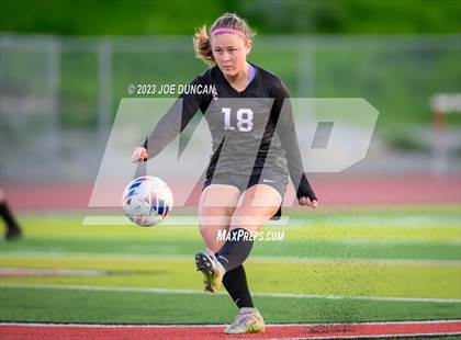 Thumbnail 2 in San Clemente vs Roosevelt (CIF-SS Division 1 Rd 1) photogallery.