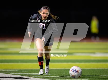 Thumbnail 2 in San Clemente vs Roosevelt (CIF-SS Division 1 Rd 1) photogallery.
