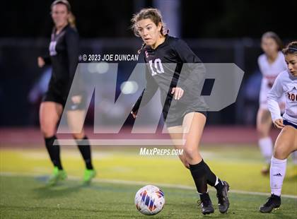 Thumbnail 2 in San Clemente vs Roosevelt (CIF-SS Division 1 Rd 1) photogallery.