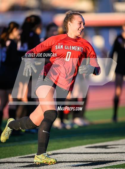 Thumbnail 2 in San Clemente vs Roosevelt (CIF-SS Division 1 Rd 1) photogallery.