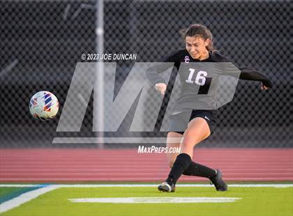 Thumbnail 1 in San Clemente vs Roosevelt (CIF-SS Division 1 Rd 1) photogallery.