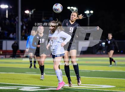 Thumbnail 2 in San Clemente vs Roosevelt (CIF-SS Division 1 Rd 1) photogallery.