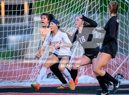 Thumbnail 1 in San Clemente vs Roosevelt (CIF-SS Division 1 Rd 1) photogallery.