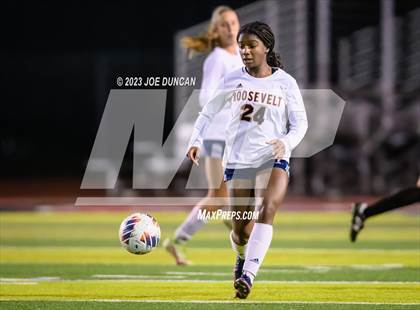Thumbnail 1 in San Clemente vs Roosevelt (CIF-SS Division 1 Rd 1) photogallery.