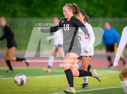 Thumbnail 2 in San Clemente vs Roosevelt (CIF-SS Division 1 Rd 1) photogallery.