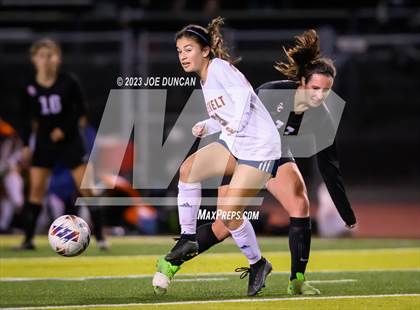 Thumbnail 2 in San Clemente vs Roosevelt (CIF-SS Division 1 Rd 1) photogallery.