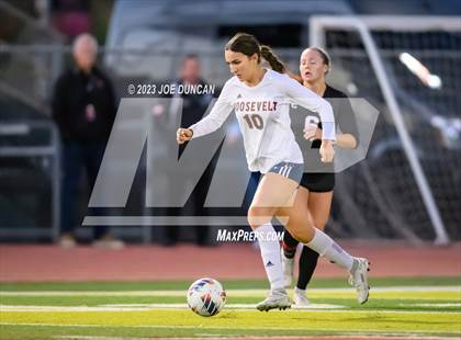 Thumbnail 1 in San Clemente vs Roosevelt (CIF-SS Division 1 Rd 1) photogallery.