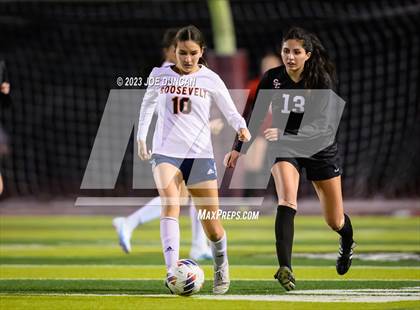 Thumbnail 1 in San Clemente vs Roosevelt (CIF-SS Division 1 Rd 1) photogallery.