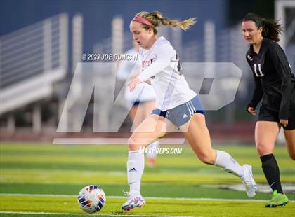 Thumbnail 2 in San Clemente vs Roosevelt (CIF-SS Division 1 Rd 1) photogallery.
