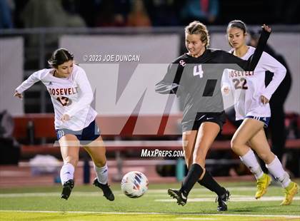 Thumbnail 1 in San Clemente vs Roosevelt (CIF-SS Division 1 Rd 1) photogallery.