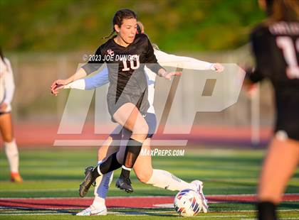 Thumbnail 2 in San Clemente vs Roosevelt (CIF-SS Division 1 Rd 1) photogallery.