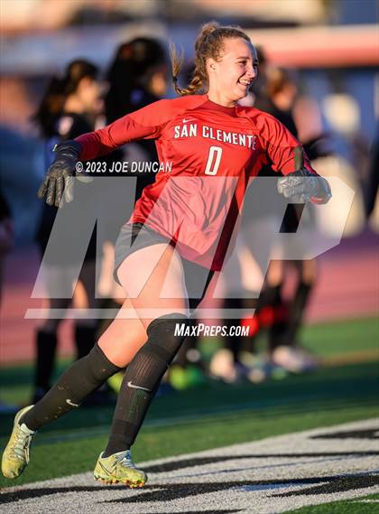 Thumbnail 1 in San Clemente vs Roosevelt (CIF-SS Division 1 Rd 1) photogallery.