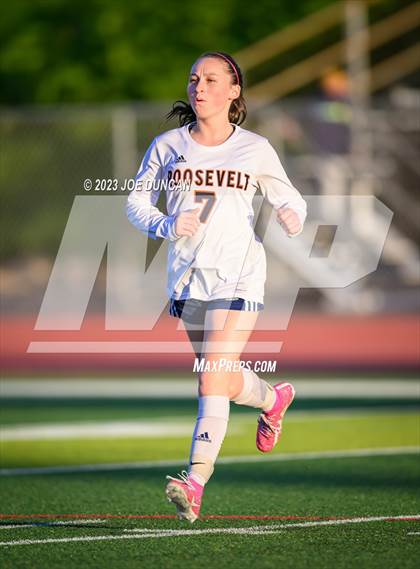 Thumbnail 1 in San Clemente vs Roosevelt (CIF-SS Division 1 Rd 1) photogallery.