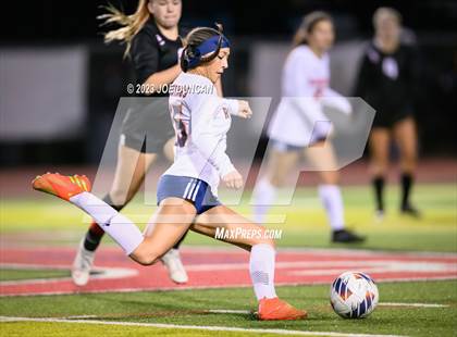 Thumbnail 3 in San Clemente vs Roosevelt (CIF-SS Division 1 Rd 1) photogallery.