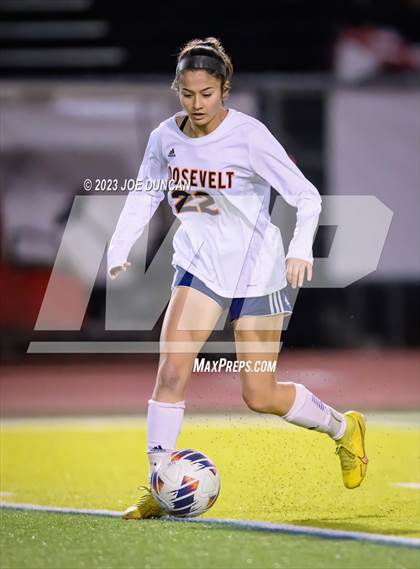 Thumbnail 2 in San Clemente vs Roosevelt (CIF-SS Division 1 Rd 1) photogallery.