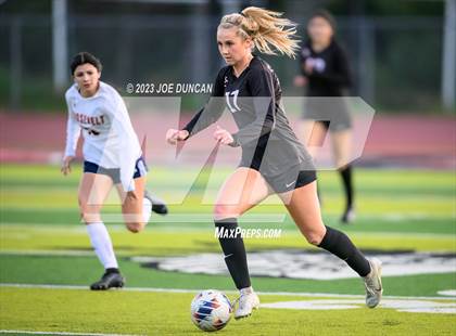 Thumbnail 3 in San Clemente vs Roosevelt (CIF-SS Division 1 Rd 1) photogallery.