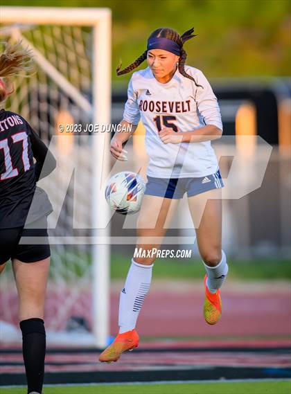 Thumbnail 2 in San Clemente vs Roosevelt (CIF-SS Division 1 Rd 1) photogallery.