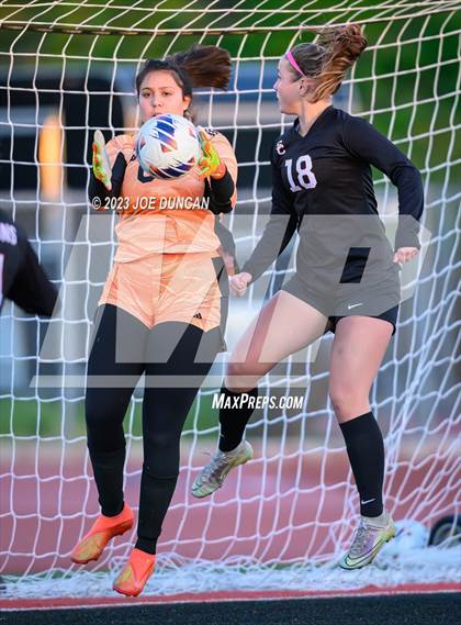 Thumbnail 2 in San Clemente vs Roosevelt (CIF-SS Division 1 Rd 1) photogallery.