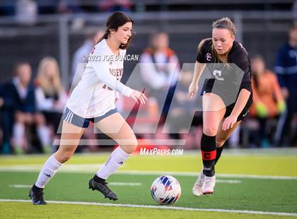 Thumbnail 2 in San Clemente vs Roosevelt (CIF-SS Division 1 Rd 1) photogallery.