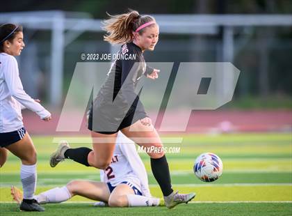 Thumbnail 2 in San Clemente vs Roosevelt (CIF-SS Division 1 Rd 1) photogallery.
