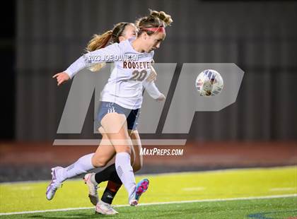 Thumbnail 2 in San Clemente vs Roosevelt (CIF-SS Division 1 Rd 1) photogallery.