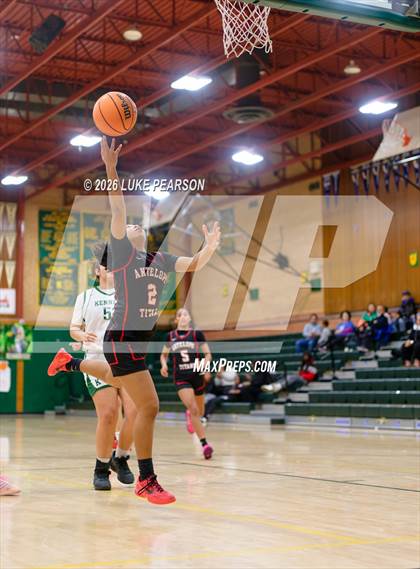 Thumbnail 1 in Antelope @ Kennedy photogallery.