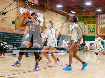 Thumbnail 1 in Antelope @ Kennedy photogallery.