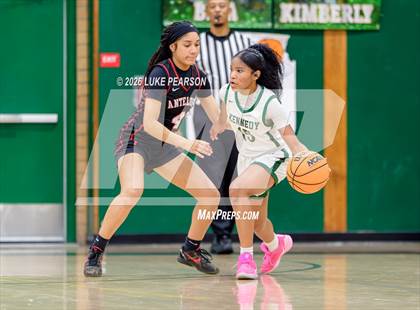 Thumbnail 1 in Antelope @ Kennedy photogallery.