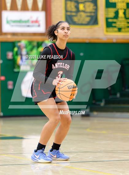 Thumbnail 3 in Antelope @ Kennedy photogallery.