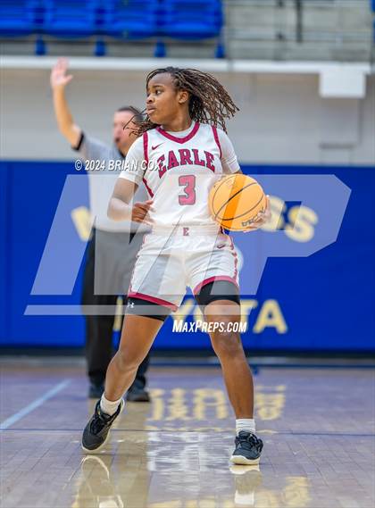 Thumbnail 3 in Sheridan vs Earle (Lendel Thomas Classic) photogallery.