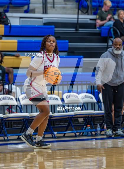 Thumbnail 2 in Sheridan vs Earle (Lendel Thomas Classic) photogallery.