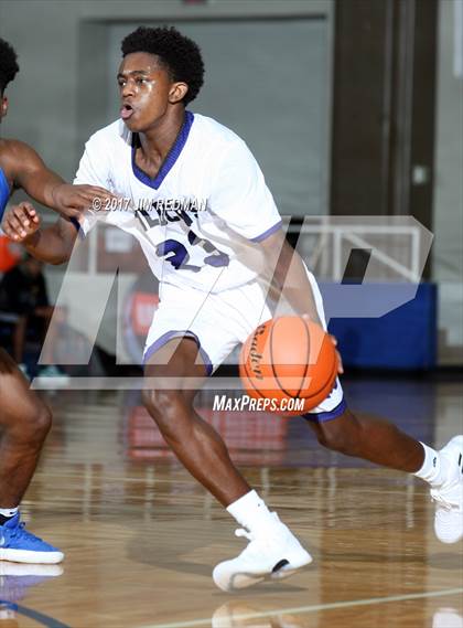 Thumbnail 2 in Humble vs. North Crowley (McDonald's Texas Invitational) photogallery.